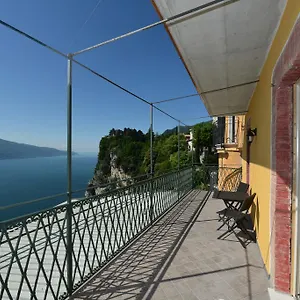 Miralago Pieve (Lombardy)